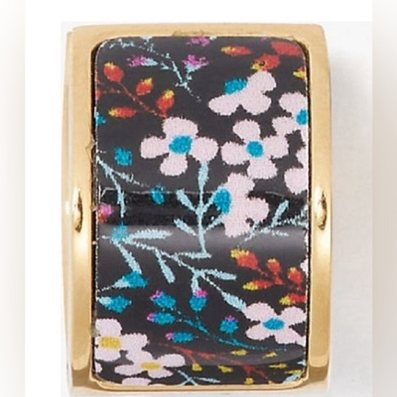 NWT ♠️ Kate Spade Heritage Flower Gold Huggie Hoop Earrings - Picture 3 of 3